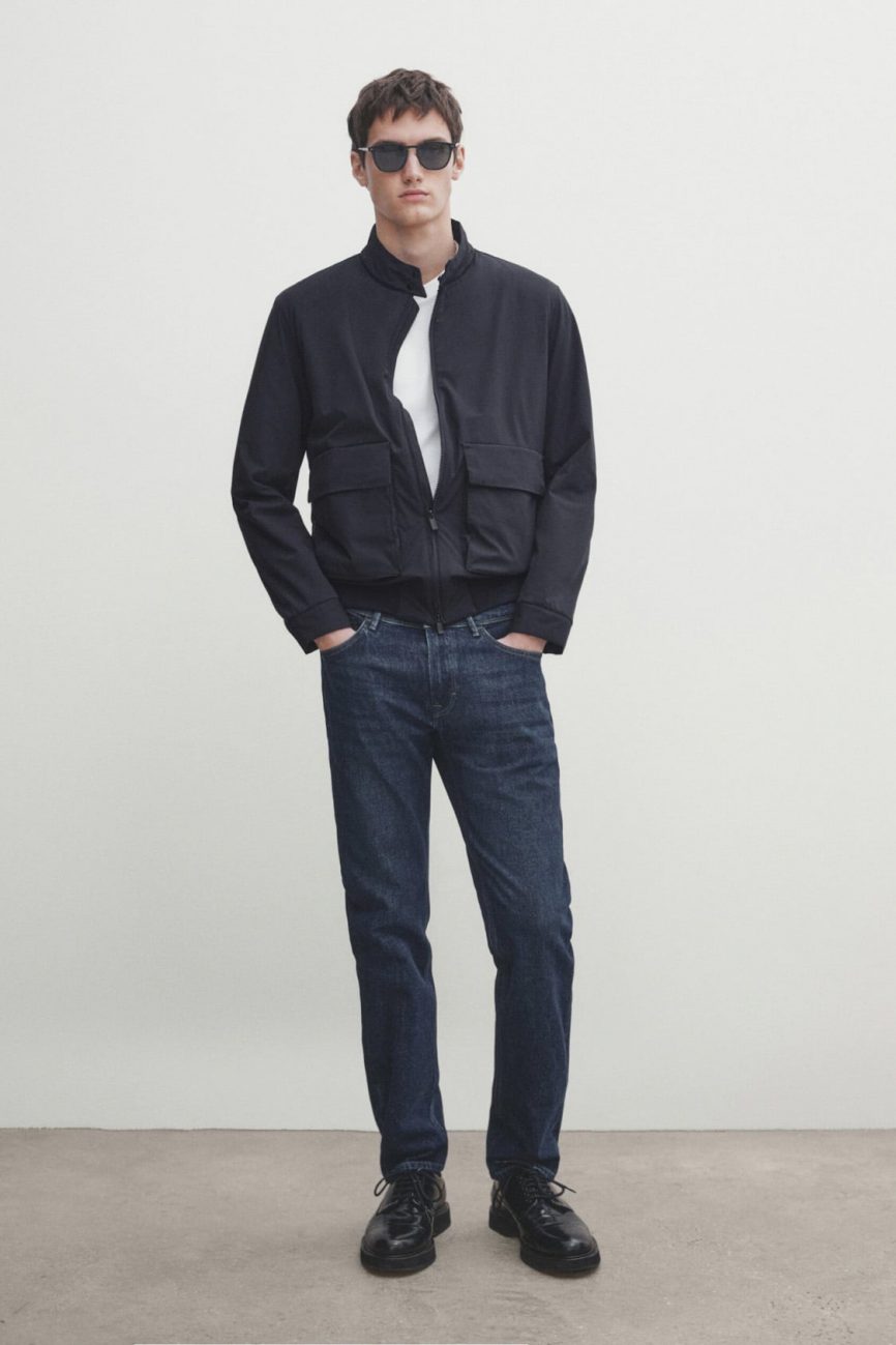 Slim-fit enzymatic jeans